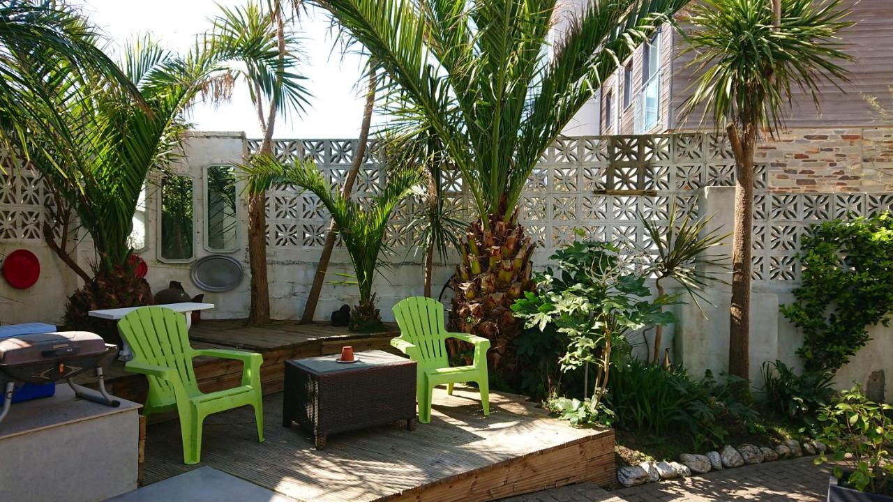 The Black Palms - Fistral Apartamento *