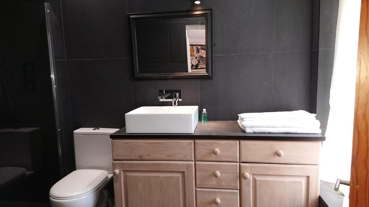 The Black Palms - Fistral * New Quay